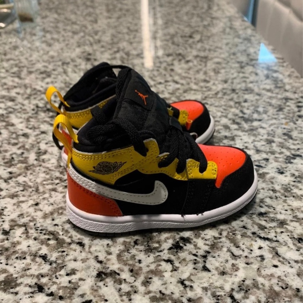 JORDAN 1